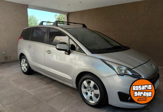 Autos - Peugeot 5008 2017 Nafta 154000Km - En Venta