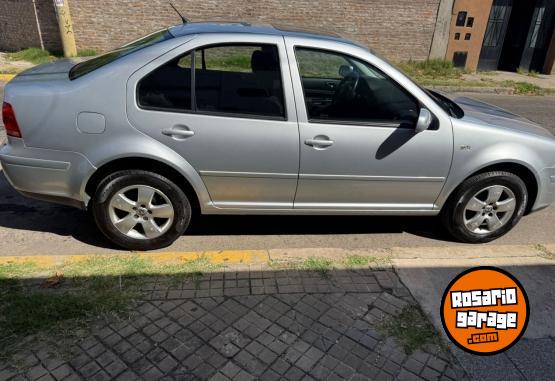 Autos - Volkswagen Bora 2.0 conforline 2014 Nafta 115000Km - En Venta