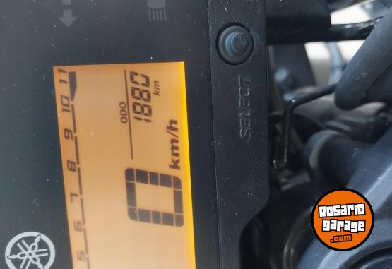 Motos - Yamaha FZ 25 2024 Nafta 1880Km - En Venta