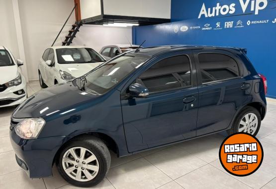 Autos - Toyota ETIOS XLS 2016 Nafta 78000Km - En Venta