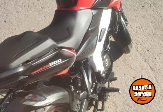 Motos - Bajaj Rousser NS200 2023 Nafta 7500Km - En Venta