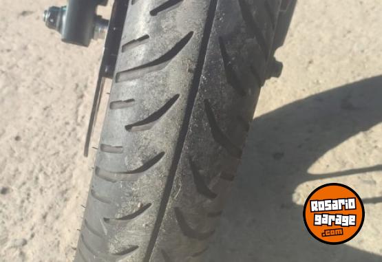 Motos - Bajaj Rousser NS200 2023 Nafta 7500Km - En Venta