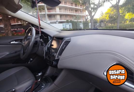 Autos - Chevrolet CruzeLTZ 2018 Nafta 93000Km - En Venta