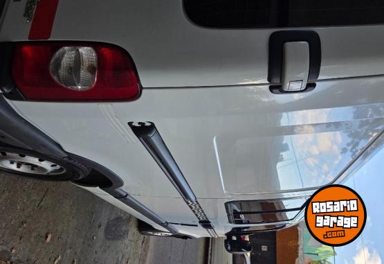 Utilitarios - Renault Master 2008 Diesel 200000Km - En Venta