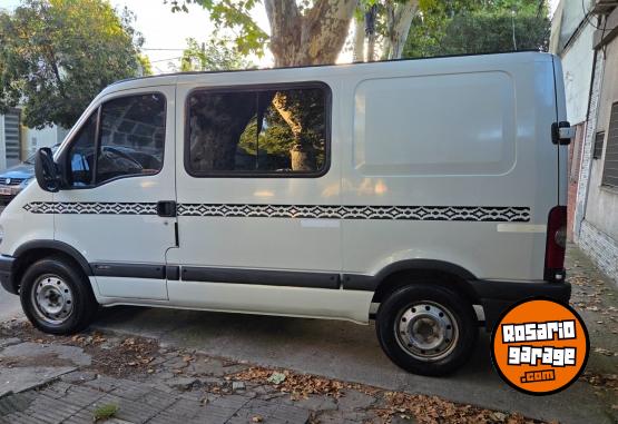 Utilitarios - Renault Master 2008 Diesel 200000Km - En Venta