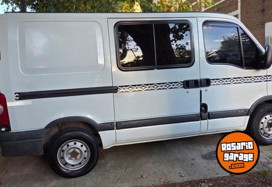 Utilitarios - Renault Master 2008 Diesel 200000Km - En Venta