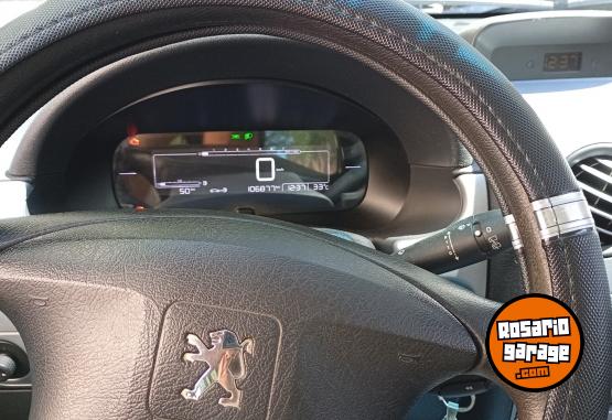 Utilitarios - Peugeot Partner 2018 GNC 106000Km - En Venta