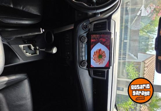 Camionetas - Toyota RAV4 2013 Nafta 250000Km - En Venta