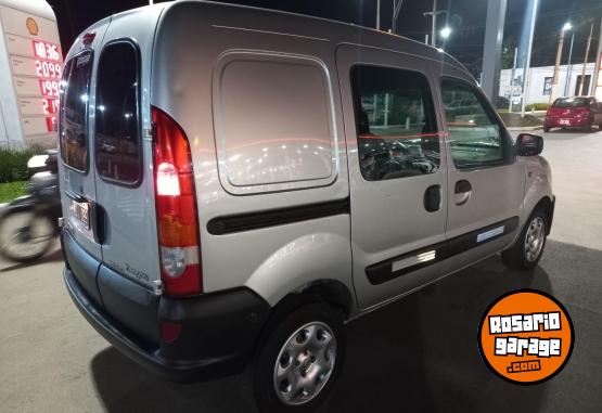 Utilitarios - Renault Kangoo 2013 Diesel 275000Km - En Venta