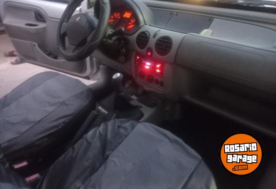 Utilitarios - Renault Kangoo 2013 Diesel 275000Km - En Venta