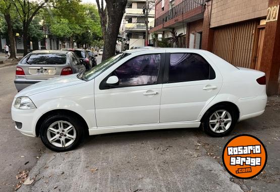 Autos - Fiat siena 2013 Nafta 250000Km - En Venta