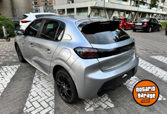 Autos - Peugeot 208 2022 Nafta 64000Km - En Venta