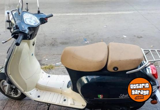 Motos - Motomel Strato euro 150 cc. 2021 Nafta 2501Km - En Venta