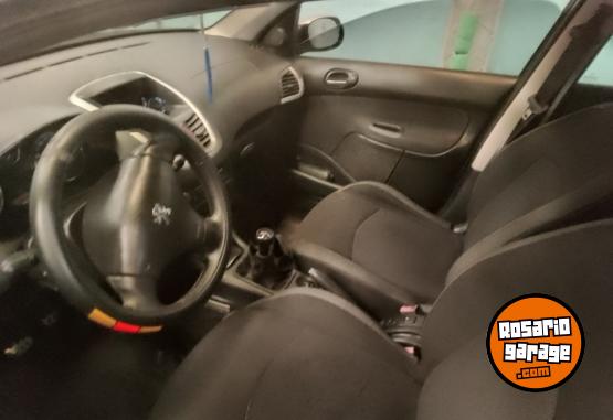 Autos - Peugeot 207 2011 Nafta 100000Km - En Venta