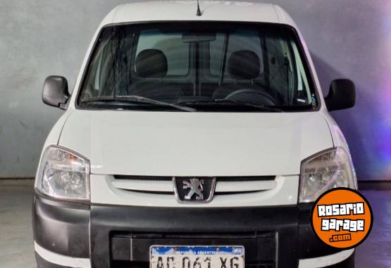Utilitarios - Peugeot PARTNER CONFORTLINE 1.6 H 2017 Diesel 210000Km - En Venta