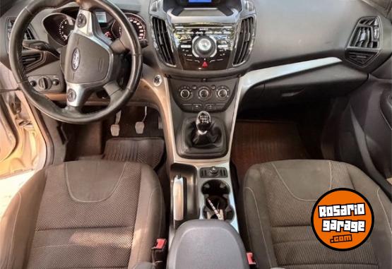 Autos - Ford Kuga 2014 Nafta 193000Km - En Venta