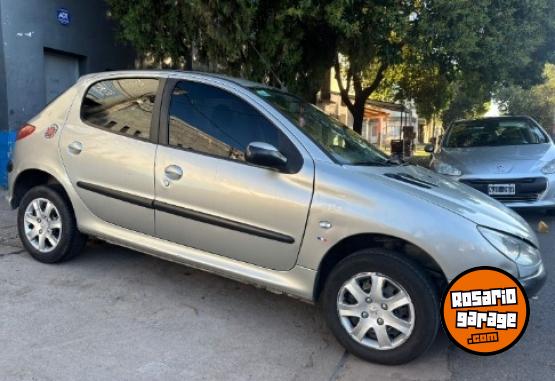 Autos - Peugeot 206 2008 Nafta 140000Km - En Venta
