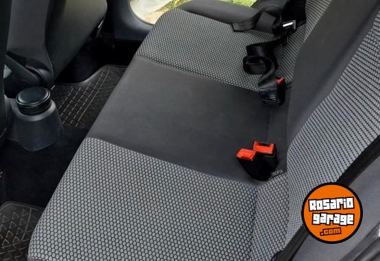 Autos - Volkswagen Up 2015 Nafta 96700Km - En Venta