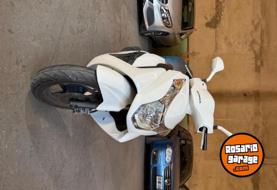 Motos - Honda Elite 2016 Nafta 17000Km - En Venta