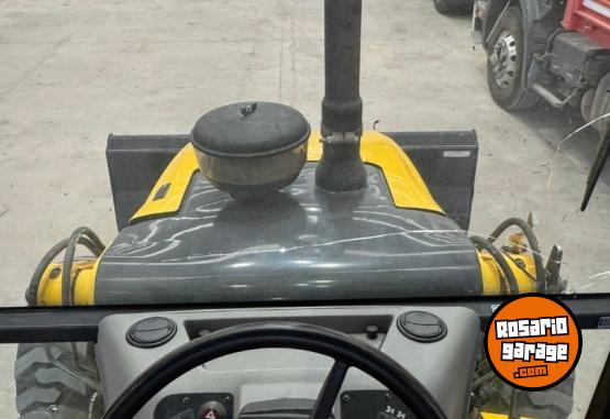 Accesorios para Autos - RETROEXCAVADORA 4x4 - En Venta