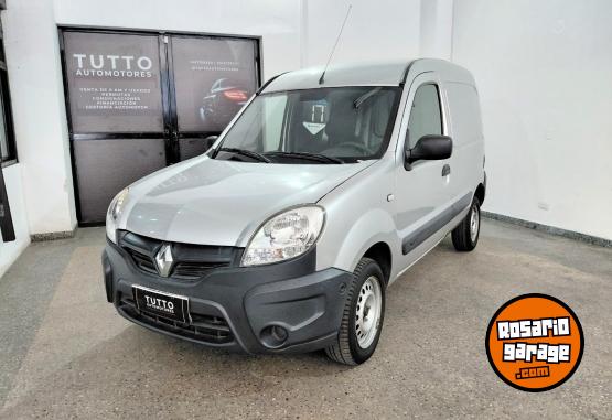 Utilitarios - Renault Kangoo 2017 Nafta 141000Km - En Venta