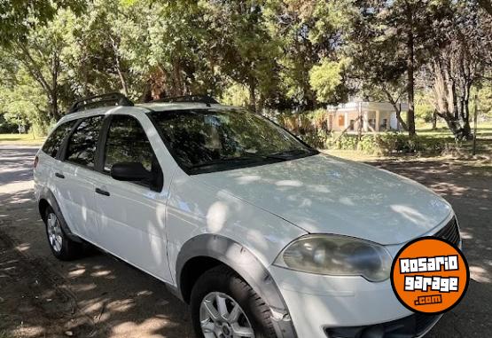 Autos - Fiat Palio Weekend Trekking 2010 Nafta 199200Km - En Venta