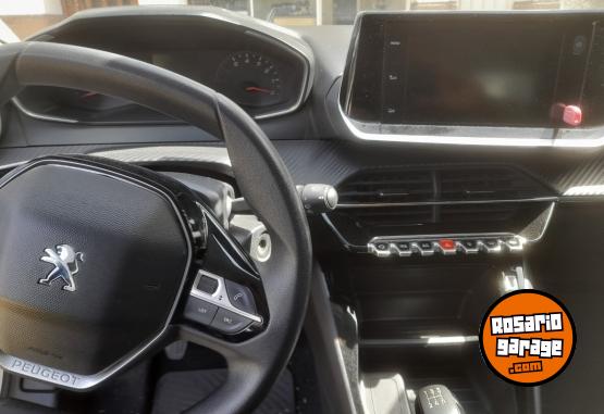 Autos - Peugeot 208 2021 Nafta 65000Km - En Venta