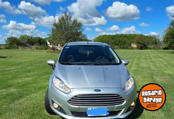 Autos - Ford Fiesta kinetic SE 2015 Nafta 96000Km - En Venta
