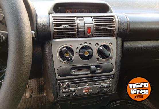 Autos - Chevrolet Corsa 2006 GNC 144000Km - En Venta