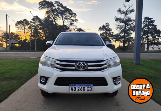 Camionetas - Toyota Hilux DC SRV 3.0 TDI 4x2 2018 Diesel 237700Km - En Venta