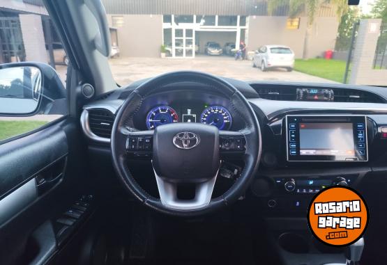 Camionetas - Toyota Hilux DC SRV 3.0 TDI 4x2 2018 Diesel 237700Km - En Venta