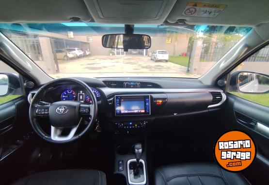 Camionetas - Toyota Hilux DC SRV 3.0 TDI 4x2 2018 Diesel 237700Km - En Venta