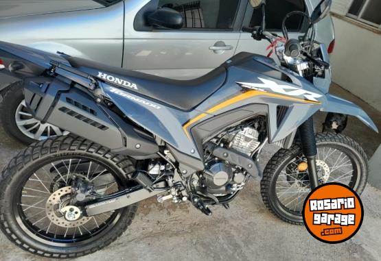 Motos - Honda Xr300L 2025 Nafta 5000Km - En Venta