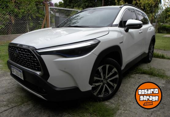 Autos - Toyota Corolla Cross SEG Hibr. 2022 Electrico / Hibrido 59000Km - En Venta