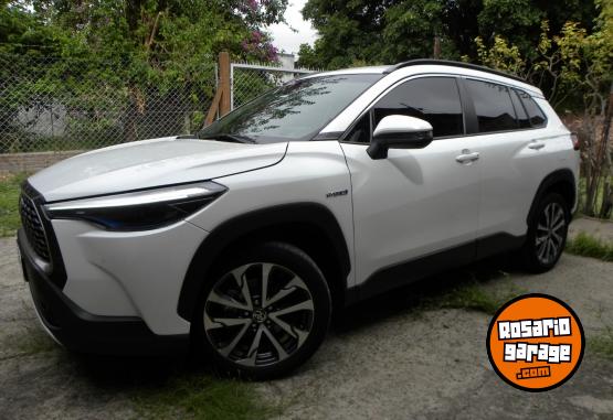 Autos - Toyota Corolla Cross SEG Hibr. 2022 Electrico / Hibrido 59000Km - En Venta