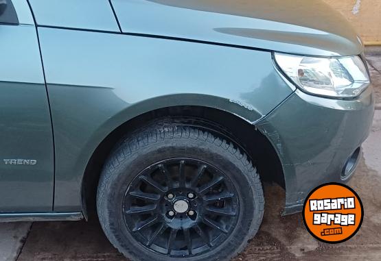 Autos - Volkswagen Gol Trend 2011 Nafta 193000Km - En Venta