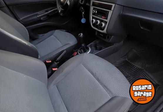 Autos - Volkswagen Gol Trend 2011 Nafta 193000Km - En Venta