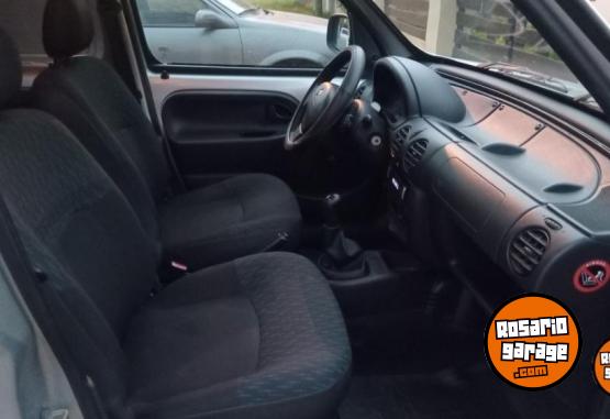 Utilitarios - Renault kangoo dci 2015 Diesel 125000Km - En Venta
