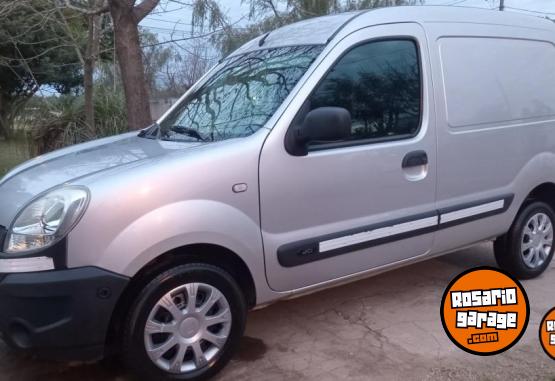 Utilitarios - Renault kangoo dci 2015 Diesel 125000Km - En Venta