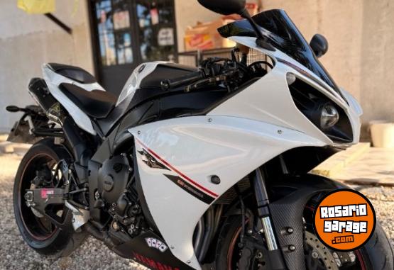 Motos - Yamaha YZF-R1 1000cc 2014 Nafta 22500Km - En Venta
