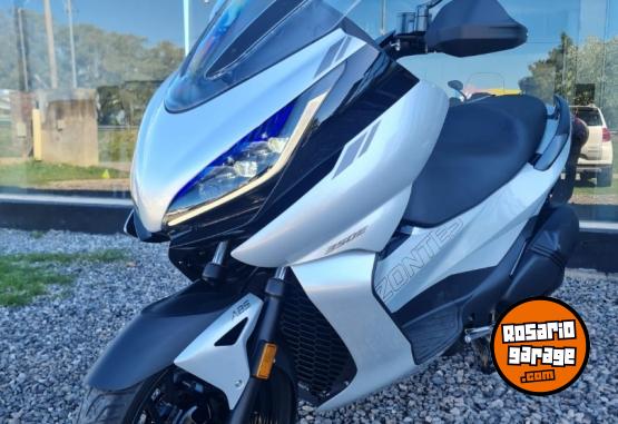 Motos - Zontes Scooter 350 E 2025 Nafta 1600Km - En Venta