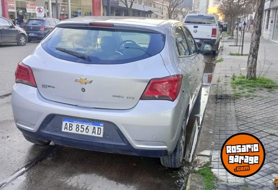 Autos - Chevrolet Onix ltz 2017 GNC 220Km - En Venta