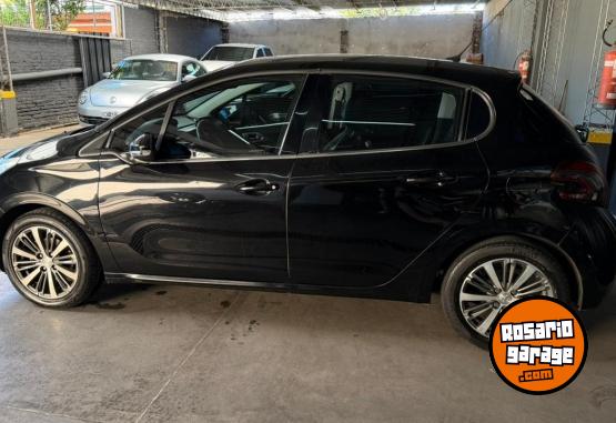 Autos - Peugeot 2018 PEUGEOT 208 FELINE 2018 Nafta 151000Km - En Venta