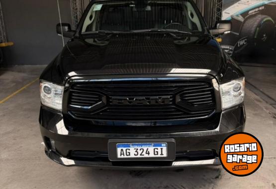Camionetas - Dodge 2023 RAM 2500 NIGHT EDITI 2023 Nafta 34000Km - En Venta