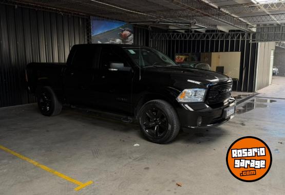 Camionetas - Dodge 2023 RAM 2500 NIGHT EDITI 2023 Nafta 34000Km - En Venta