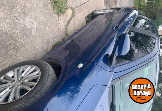 Autos - Peugeot 301 2018 Nafta 85000Km - En Venta