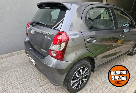 Autos - Toyota Etios 1.5 XLS 2023 Nafta 34000Km - En Venta