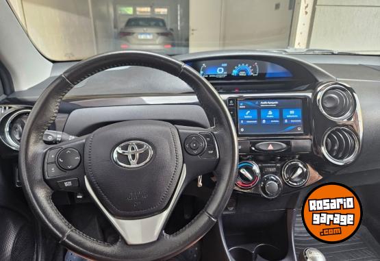 Autos - Toyota Etios 1.5 XLS 2023 Nafta 34000Km - En Venta