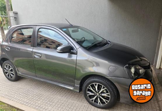 Autos - Toyota Etios 1.5 XLS 2023 Nafta 34000Km - En Venta