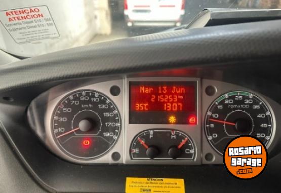 Utilitarios - Iveco Dailyn 2017 Diesel 200000Km - En Venta